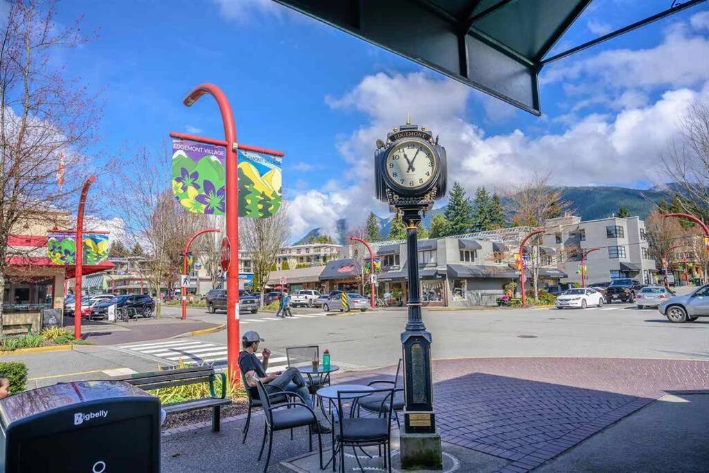 Westview Vacation Rental - Two Br House North Vancouver Bagian luar foto